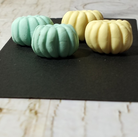 Fall Thanksgiving Halloween Pumpkin Earrings - Picture 10 of 10